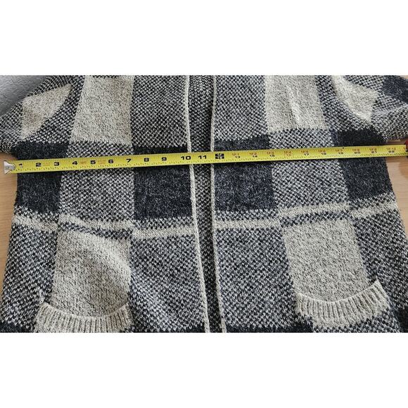 Black & Tan Knit Plaid Duster Cardigan With Hood - Picture 7 of 11